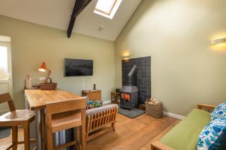 Tranquil 1 bedroom cottage 15 mins drive to sea - Mydroilin - 7