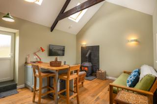 Tranquil 1 bedroom cottage 15 mins drive to sea - Mydroilin - 8