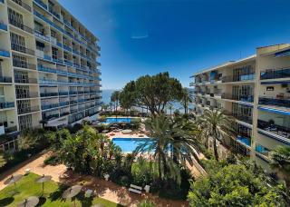 Skol 439 Spacious and Refurbished Apartment with Sea Views - 9