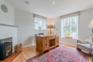 Old Manse - 7