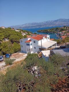 Apartments with parking spaces Splitska, Brac - 21974 - Splitska - 0