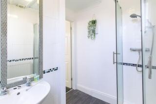 Open Mind Property - Merton Cozy Flat for Two - 5