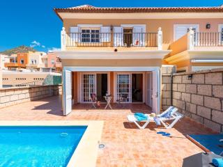 Incredible Villa Fuente, Ocean View, Heated Pool! - Adeje - 0
