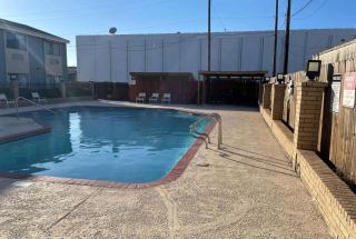 Days Inn & Suites by Wyndham Corpus Christi Central - Corpus Christi - 7