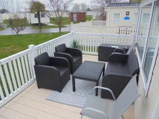 6 Berth with en-suite on Southview (Family Retreat) - Lincolnshire - 5