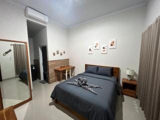 Kubu Deandari Guest House - Uluwatu - 9