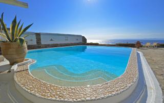 Luxurious waterfront villa Christina in the area of Melissaki with a swimming pool, sea and sunset view - Ioulis - 0