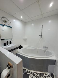 Apartment next to Steel Arena - Košice - 6