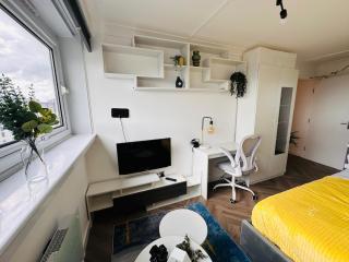 R1 - Private Room in Modern Shared Apartment, Each with Kitchenette, Central Birmingham - Birmingham - 4