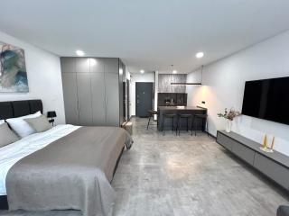 Premium apartment on the seacoast, Batumi View - Batoemi - 2