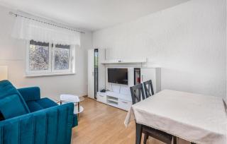 Stunning Apartment In Sveti Juraj - Sveti Juraj - 8