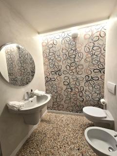 Cozy Studio with Canal View - Venice - 7