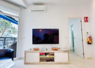 Skol 322 - Completely Renovated Beach Front Apartment Marbella - Marbella - 5
