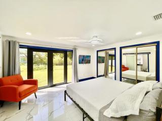 Modern Elegance Unwind in Style NEW Heated Pool Villa - Cape Coral - 6
