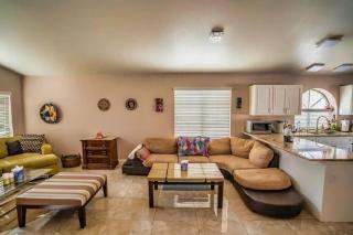 Pet Friendly Rancher with Pool/SW Las Vegas - Las Vegas - 7