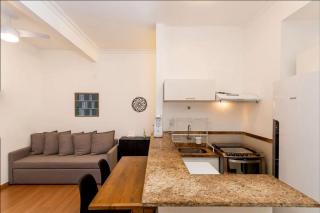 Conforto a Passos da Praia em Copacabana - 2