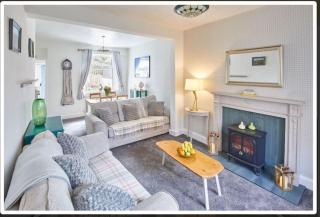 Mad Alice's Cottage, Saltburn - 4