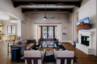 Luxe Poolside Paradise-Pool & Spa-Vanity Station - Scottsdale - 2
