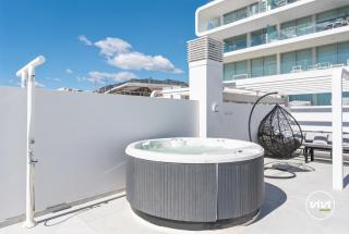 ViVi Homes - Dior Pool, Jacuzzi, Terrace & Sea View - Fuengirola - 4