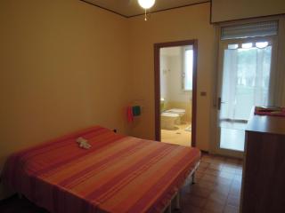 Cozy flat with 3 shared pools and private garden - Bibione - 6