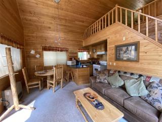 The Aspen House - West Yellowstone - 8