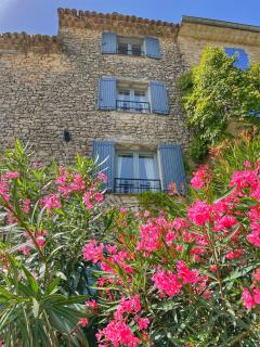 La Terrasse - Entire townhouse in hilltop village - 0