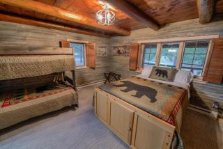 The Moose Bunkhouse - West Yellowstone - 6