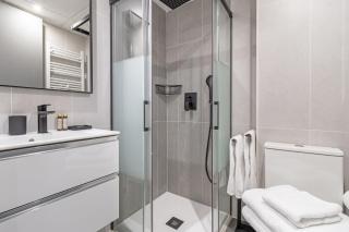 Escape in Trendy Triplex with Terrace in the Heart of Madrid Toledo atico II - 8
