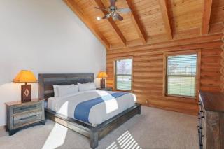Splendor Valley Farms: Huge Log Cabin w/ Game Room - Kamas - 5