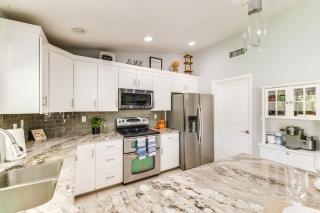 Phoenix Home with Private Pool, Fire Pit and Swing Set - Phoenix - 2