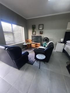 Matrix Cottage - Gqeberha - 6