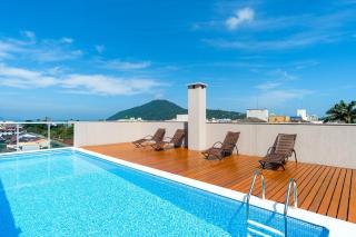 BH50: Charmoso, Com AR, Piscina e Varanda Gourmet - Ubatuba - 0