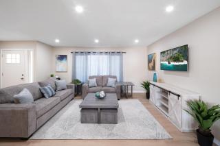 Blue Tides Getaway - Private Pool & Fire Pit - Scottsdale - 3