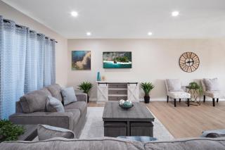 Blue Tides Getaway - Private Pool & Fire Pit - Scottsdale - 4