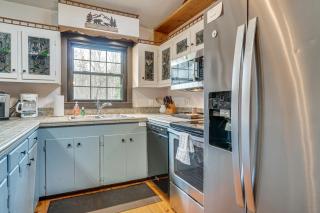 Charming Cabin with Fire Pit and Decks about 7 Mi to Helen - Sautee Nacoochee - 1