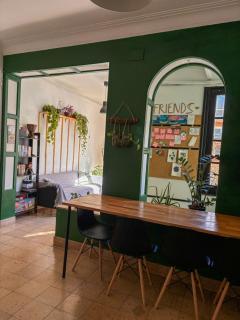 Tarragona Hostel - 8