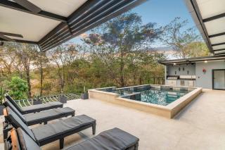 Brand-New 6BD Giant with Private Pool by SPCR - Potrero - 1
