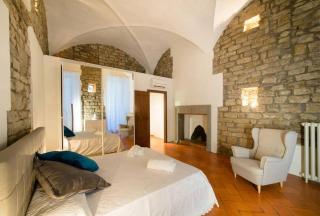 Keys of Italy - Borgo SSApo 13 TOT - Deluxe 4bdr family apt by Ponte Vecchio - Florence - 4