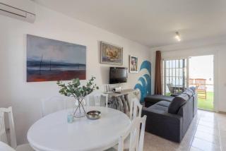Coralejo Beach Villa Agua with Private Pool, BBQ & Fast Wifi by Amazzzing Travel - Corralejo - 3