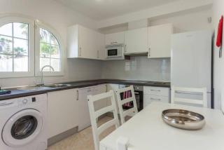 Coralejo Beach Villa Agua with Private Pool, BBQ & Fast Wifi by Amazzzing Travel - Corralejo - 2