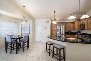 Scottsdale Classic- Pool Heat Available - Fire pit - 8