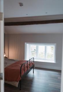 Apartment at 68 - 5