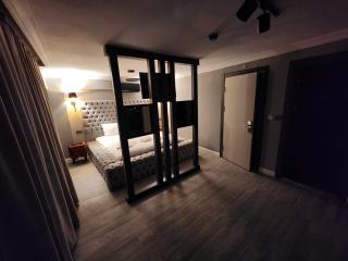 TALLES CITY HOTEL - Konak - 9