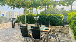Gabrijel Apartments Makarska 2 - Makarska - 2