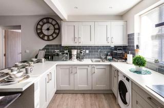 Luxury House 4 ensuite bedrooms, free parking ,wifi - Oxford - 7