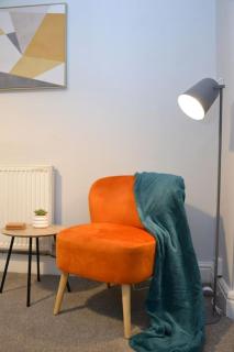 Salisbury - New 3br home, wifi, parking, sleeps 6, near Liverpool city centre - Birkenhead - 7