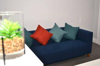 Salisbury - New 3br home, wifi, parking, sleeps 6, near Liverpool city centre - Birkenhead - 3