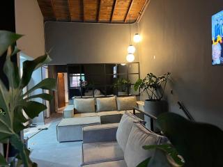 POBLADO PARK MANILA - 5