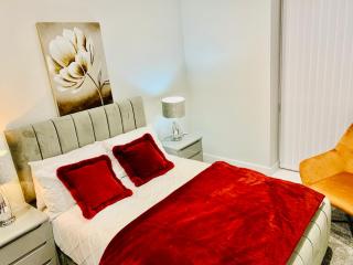 Icare Lodge Ltd,Safwaan House. - Barking - 5