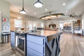 Pottsboro Home with Patio and Grill about 1 Mi to Lake! - Willow Spring - 3